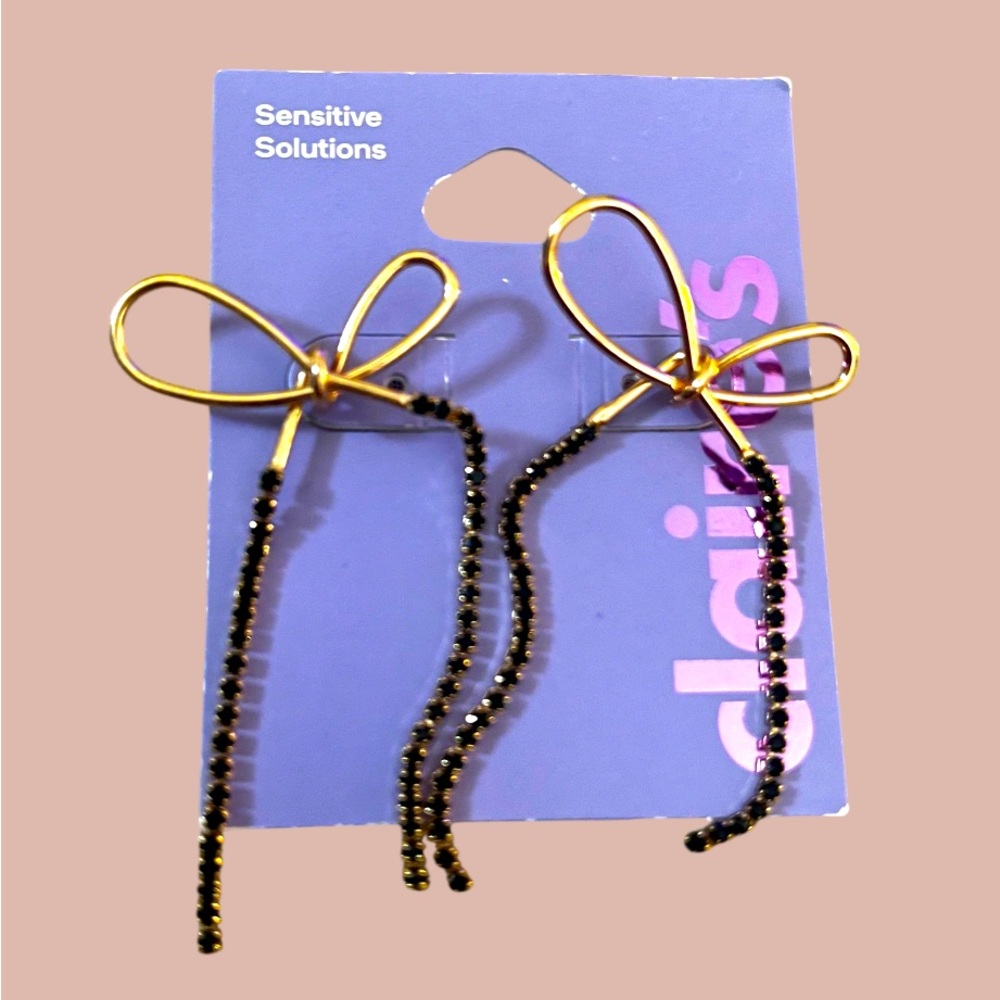 *new* Claire's Gold Bow Earrings